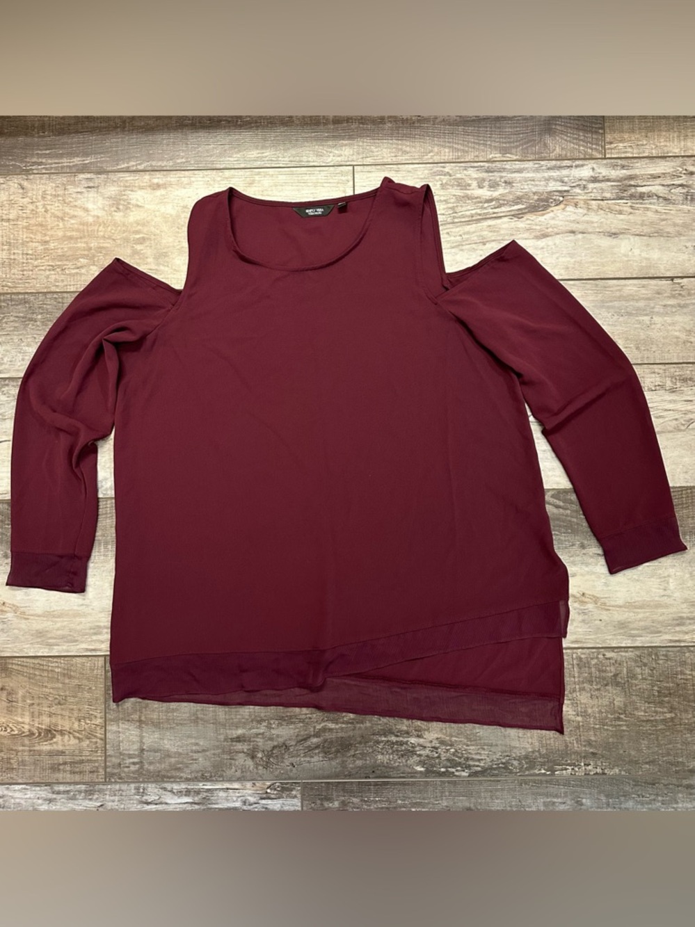 Simply Vera Vera Wang Burgundy Cold-Shoulder Blouse